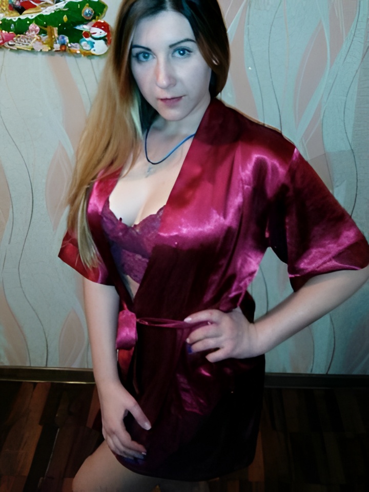 Ксения привлекальеная девушка из Венев цена от 2500 руб