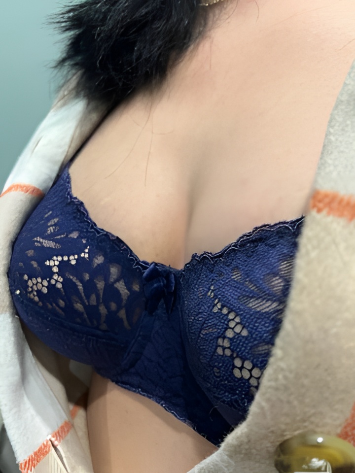 Софи привлекальеная девушка из Венев цена от 3000 руб