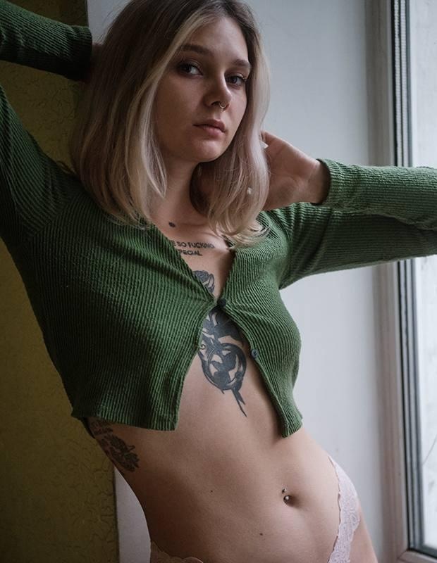 Елена привлекальеная девушка из Венев цена от 4000 руб