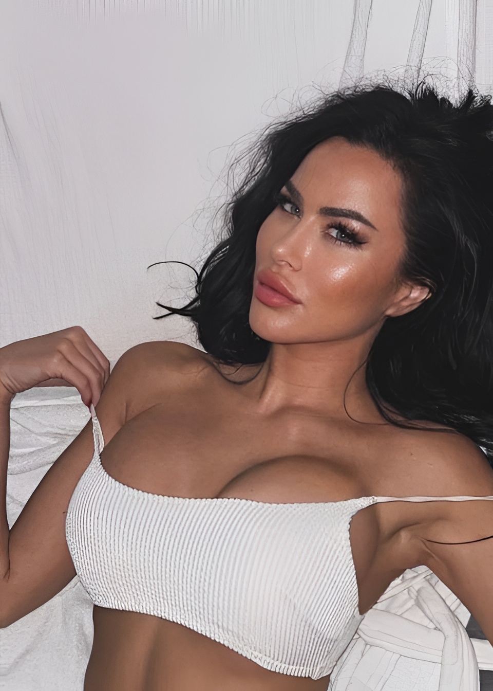 АВРОРА ТОП привлекательная девушка из Венев цена от 18000 руб