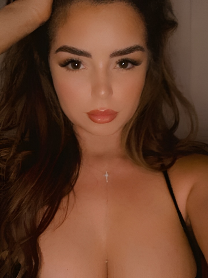 Индивидуалка Роксана, доступна для личного знакомства от 1500 руб