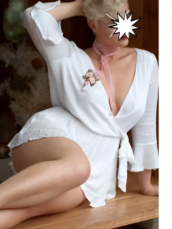 Эмма привлекательная девушка из Венев цена от 3000 руб