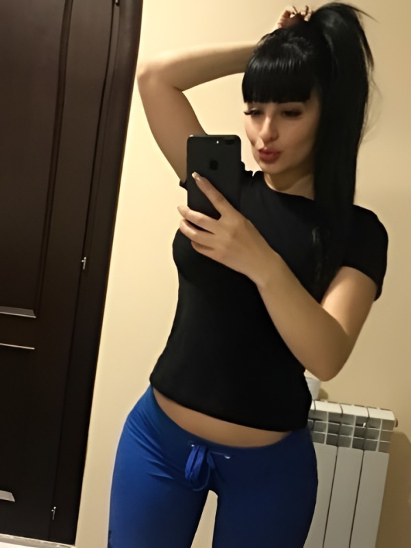 Милана привлекательная девушка из Венев цена от 3000 руб