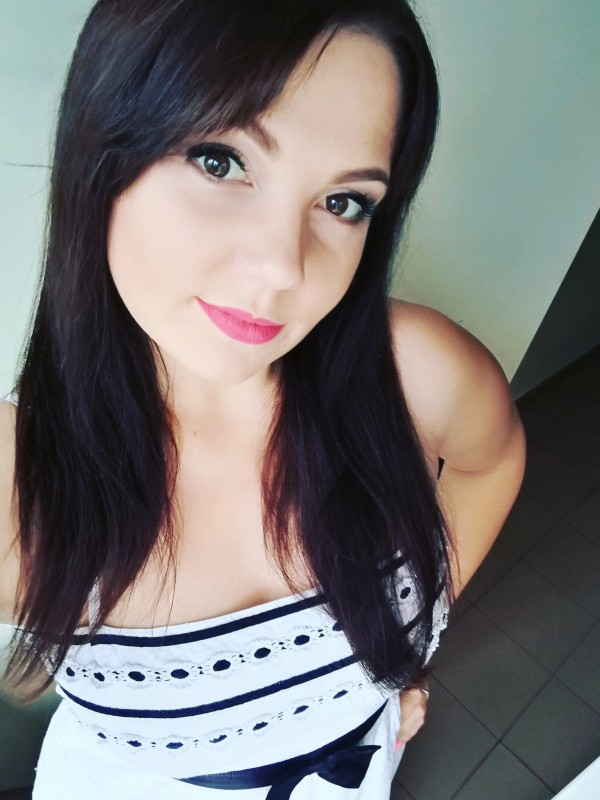 Анна привлекательная девушка из Венев цена от 3000 руб