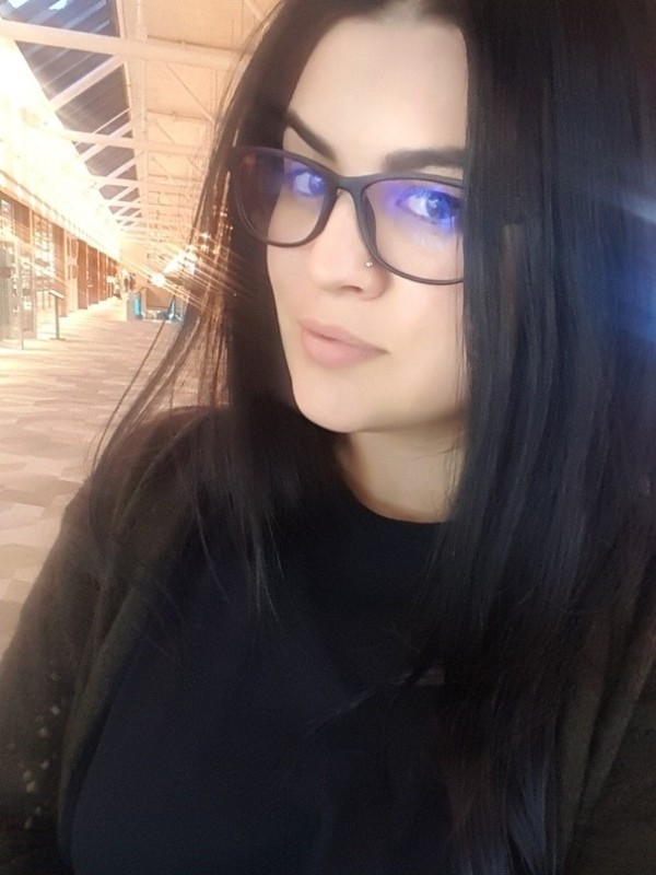 Людмила привлекательная девушка из Венев цена от 3500 руб