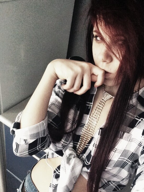 Милана привлекательная девушка из Венев цена от 3000 руб