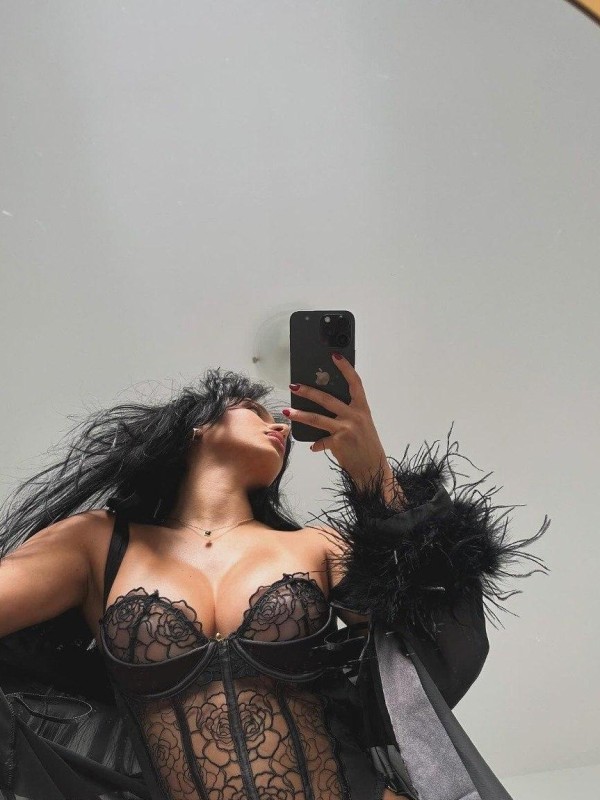 Ника привлекательная девушка из Венев цена от 4000 руб